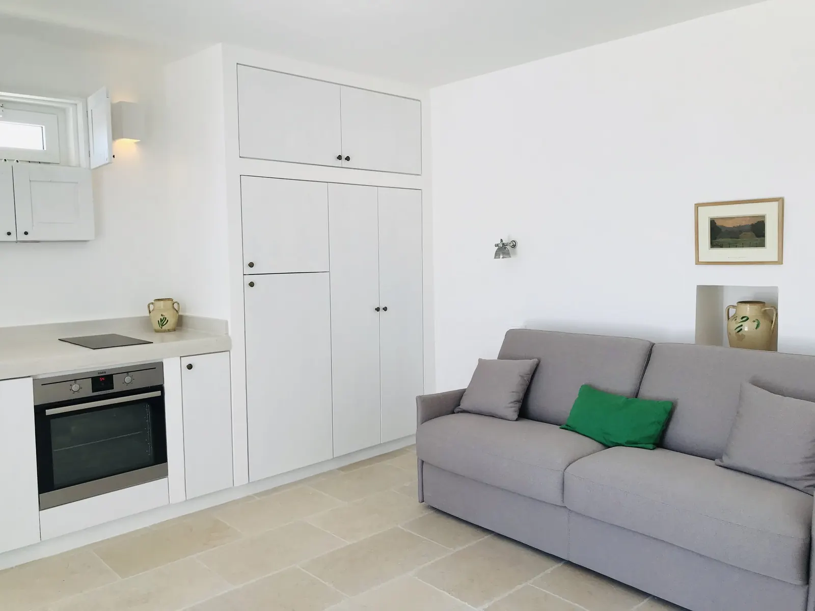 Kitchen with double sofa bed