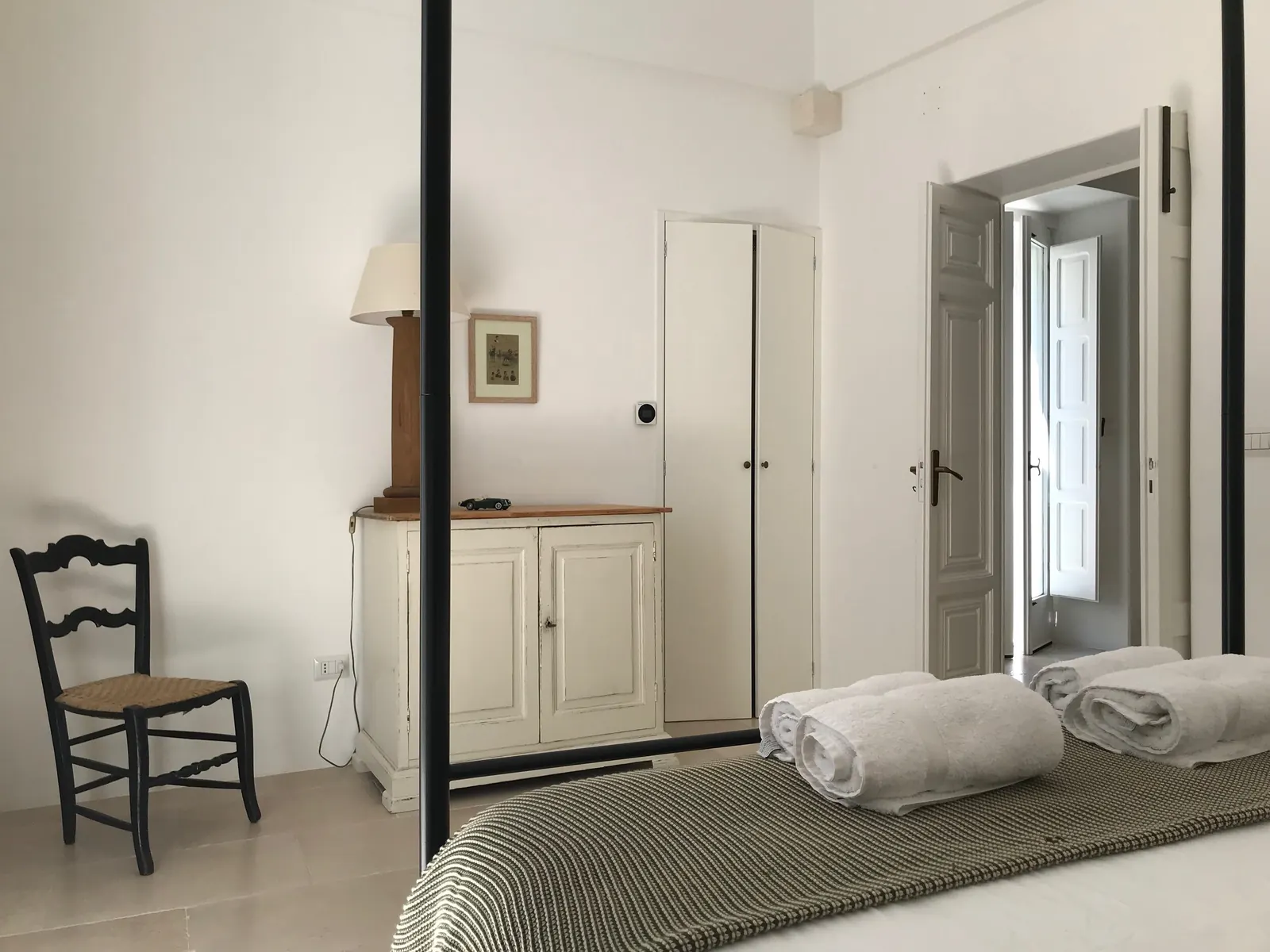 Bedroom and doors onto the balcony